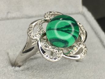 Lovely 925 / Sterling Silver Ring With Round Malachite And White Topaz - Adjustable Size - Brand New !