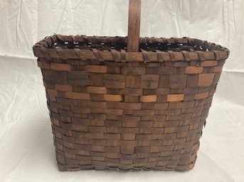 ANTIQIE BASKET #7- Early New England Basket With Bentwood Handle