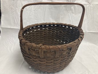 ANTIQUE WOVEN BASKET #10- EARLY Barn Find With Bentwood Handle