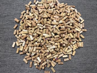 Craft Alert! 1000 Wine Corks No Synthetic, A Few Champagne, Asstd Brands - 12lbs!!!