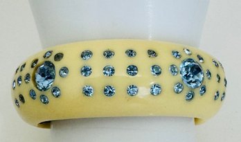 VINTAGE PLASTIC BLUE RHINESTONE CLAMPER BRACELET