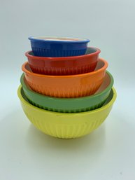 Nesting Bowls With Lids