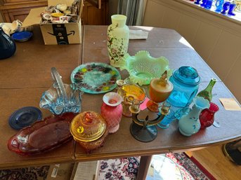 LOT OF ART GLASS AND COLORED GLASS