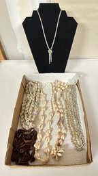 Nice Collection Of Sea Shell Jewelry,Cowrie Shell Necklace Handcrafted,momi Shell Necklace,silver Necklace,