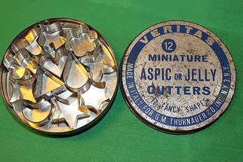 VTG Jelly / Candy/ Cookie Cutter Tins Set-italy