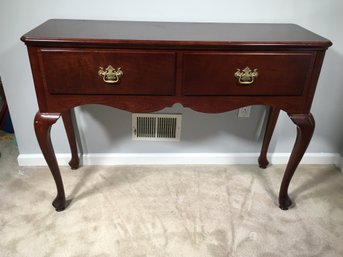 Vert Nice Queen Anne Style Two Drawer Server / Side Board - Very Nice Mahogany Finish - Nice Functional Piece