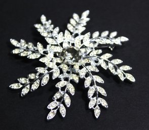 SIGNED COSRTUME SILVER TONE RHINESTONE LARGE BROOCH