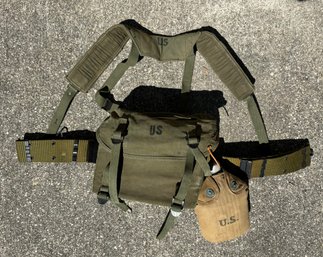 Vintage U.S. Army Militaty Combat Pack Suspenders Web Belt Canteen WWII Korea Vietnam