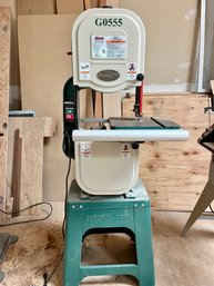 A Grizzly Band Saw - G055