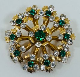 VINTAGE GOLD TONE GREEN AND WHITE RHINESTONE BROOCH