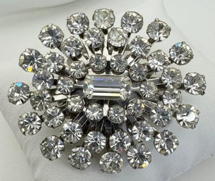 GORGEOUS VINTAGE SPARKLING WHITE RHINESTONE BURST BROOCH