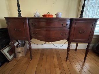 1920S MAHOGANY SIDEBOARD