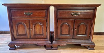 Thomasville Cherry Traditional Bedside Cabinets