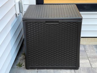 Suncast Resin Wicker Design Cube Shape Storage Deck Box Bin