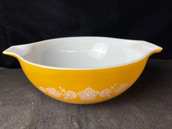 Vintage Pyrex Yellow Butterfly Mixing Bowl