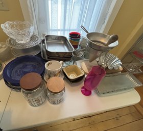 LARGE LOT OF MISC. VINTAGE KITCHENWARE