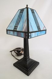 Mission Style Mini Stained Glass Accent Lamp - In Working Condition