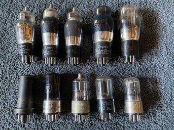 12 Radio TV Tubes