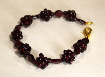 Fine Genuine Bohemian Garnet Beaded Bracelet 7 1/4' Long