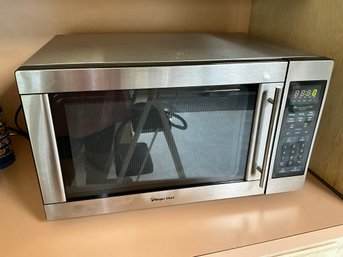 Magic Chef One Touch & Easy Cook Microwave Model MCD161IST