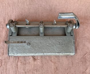 Vintage Foothill Workshop For The Handicap Three Hole Punch Model 310