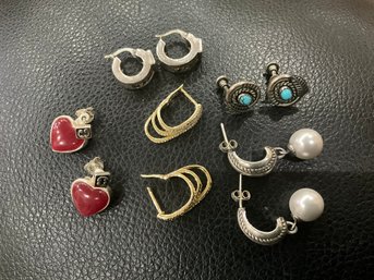 Lot Of 5 Pairs Of Sterlings Earrings