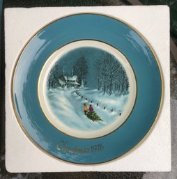 1976 Avon Christmas Plate 'Bringing Home The Tree' Made By Wedgewood, England