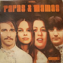 PAPAS & THE MAMAS  - PRESENTED BY THE MAMAS & THE PAPAS -  1968  - DS-50031 - DREAM A LITTLE DREAM