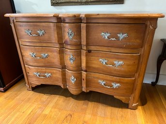 Ethan Allen 3-Drawer Bombay Dresser