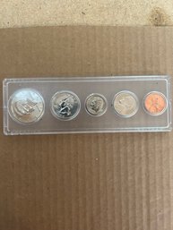 Beautiful 1998 Coin Set