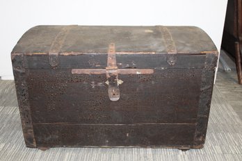Antique Chest With Wheels