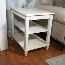 (1 Of 2) - Bid Is For One Table - French Style ETHAN ALLEN Side / End Table In - Lightly Distressed Paint