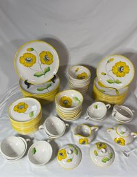 75 Piece Beautiful MCM Hand Painted Yellow Poppy Flower Dining Set Mancioli Pottery Italian MM/69