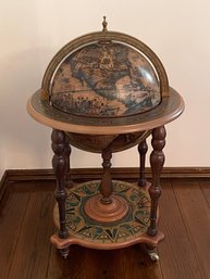 Vintage Old World Globe Cocktail Cabinet/ Dry Bar On Casters,  Made In Italy