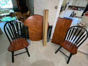 Round Table With Leaf And 2 Chairs