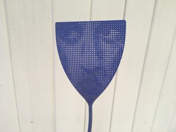 VINTAGE ALESSI DR. SKUD FLY SWATTER DESIGNED BY PHILIPPE STARCK, BLUE