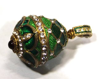 FINE GREEN ENAMEL RHINESTONE EGG FORMED PENDANT