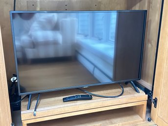 Samsung 32' Class Q50R QN32Q50RAFXZA  QLED Smart 4K UHD TV