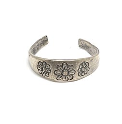 Vintage Sterling Silver Engraved Flowers Cuff Ring, Size 4