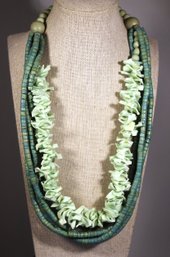 Painted Green 1980s Shell And Bone Multi Strand Necklace 24' Long