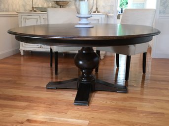 Stunning ETHAN ALLEN Dining Room / Kitchen Table With Chestnut / Black Table With One Leaf Currently In Table