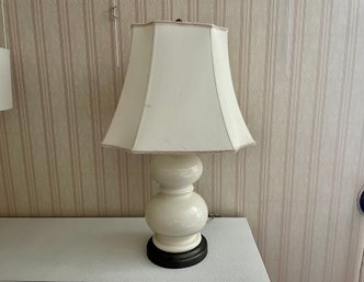 Pottery Barn Cream Table Lamp With Stacked Spheres