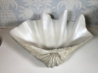 Very Large (21' Wide) Faux Sea Shell - Wonderful Decorative Accent Piece - You HAVE To Love This Piece !