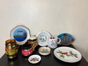 Ten Vintage Souvenirs From U.S. & Canada