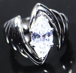 VINTAGE 1980S SILVER TONE LARGE RING LARGE MARQUIS CZ STONE SIZE 8