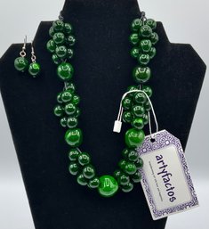 NEW Colombian Hand Crafted Necklace & Earrings ~ Green Bead Necklace & Earrings ~