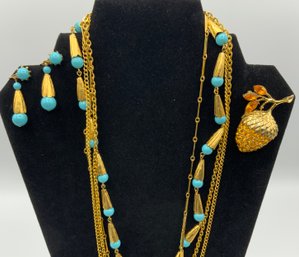 Lovely Blue Stone Gold Tone Necklace With Matching Earrings & Strawberry Brooch