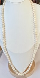 BEAUTIFUL KNOTTED 24' PEARL NECKLACE