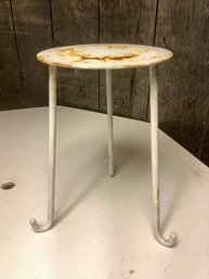 White Metal Plant Stand