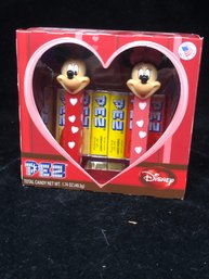 Disney Mickey And Minnie Valentine's Pez Set